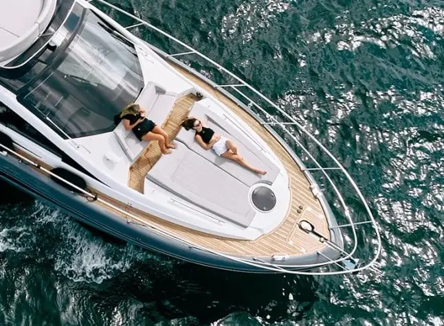 Sun pads on the bow of Cobrey 50 Fly Swederm