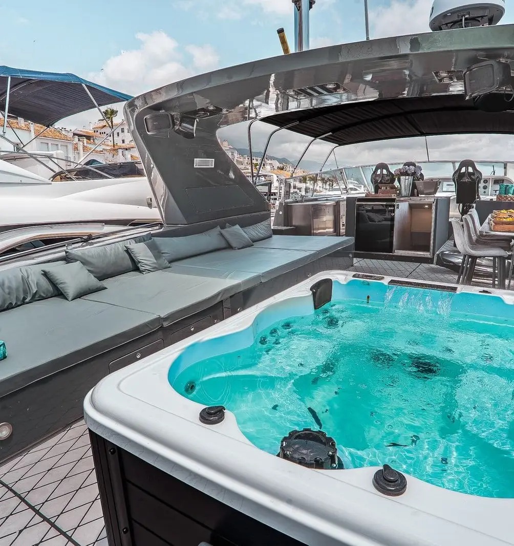 Jacuzzi on the deck of Mangusta 80 Happy Hour