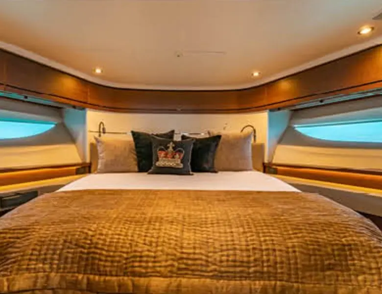 Guest cabin with a double bed on Princess F70 Amante